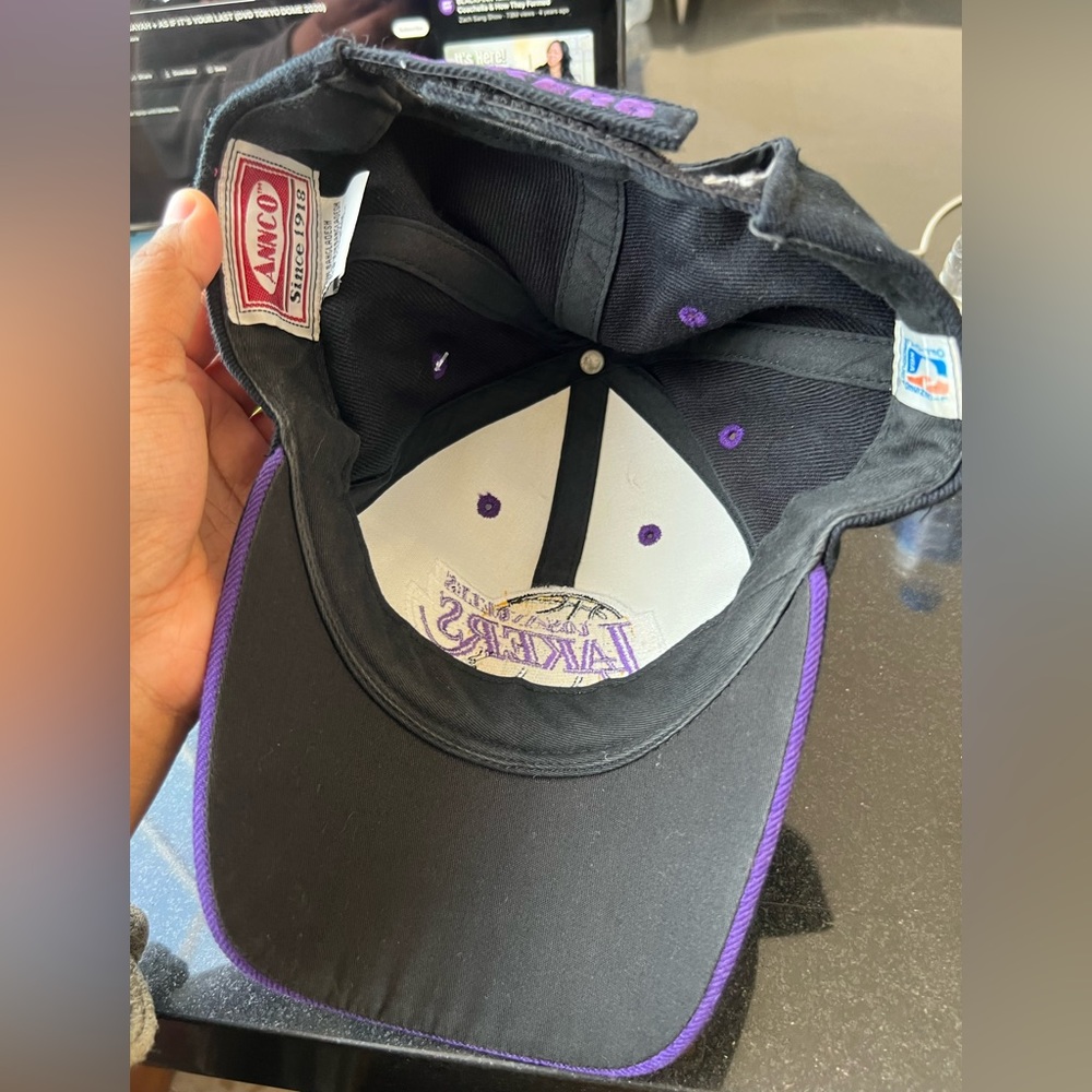 Lakers Baseball Hat - Picture 5 of 6